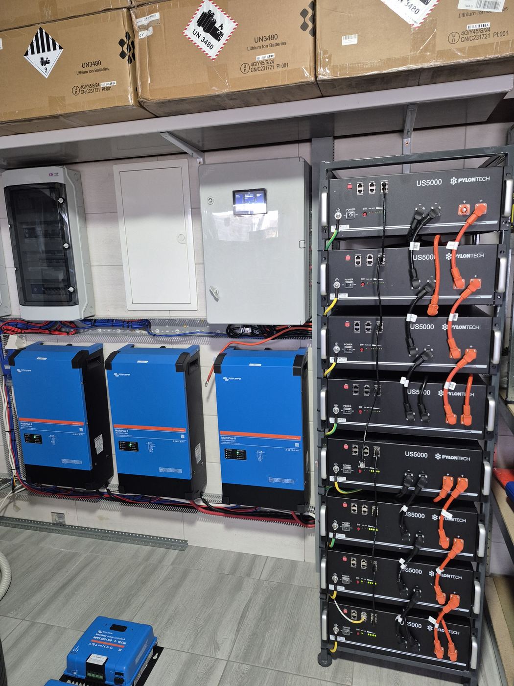 Акумуляторна батарея Pylontech US5000 для гібридного інвертора